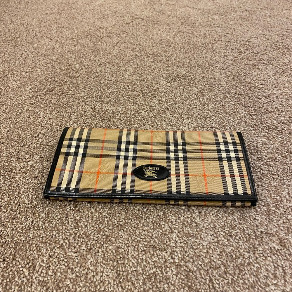 Burberrys long wallet - Picture 1 of 12